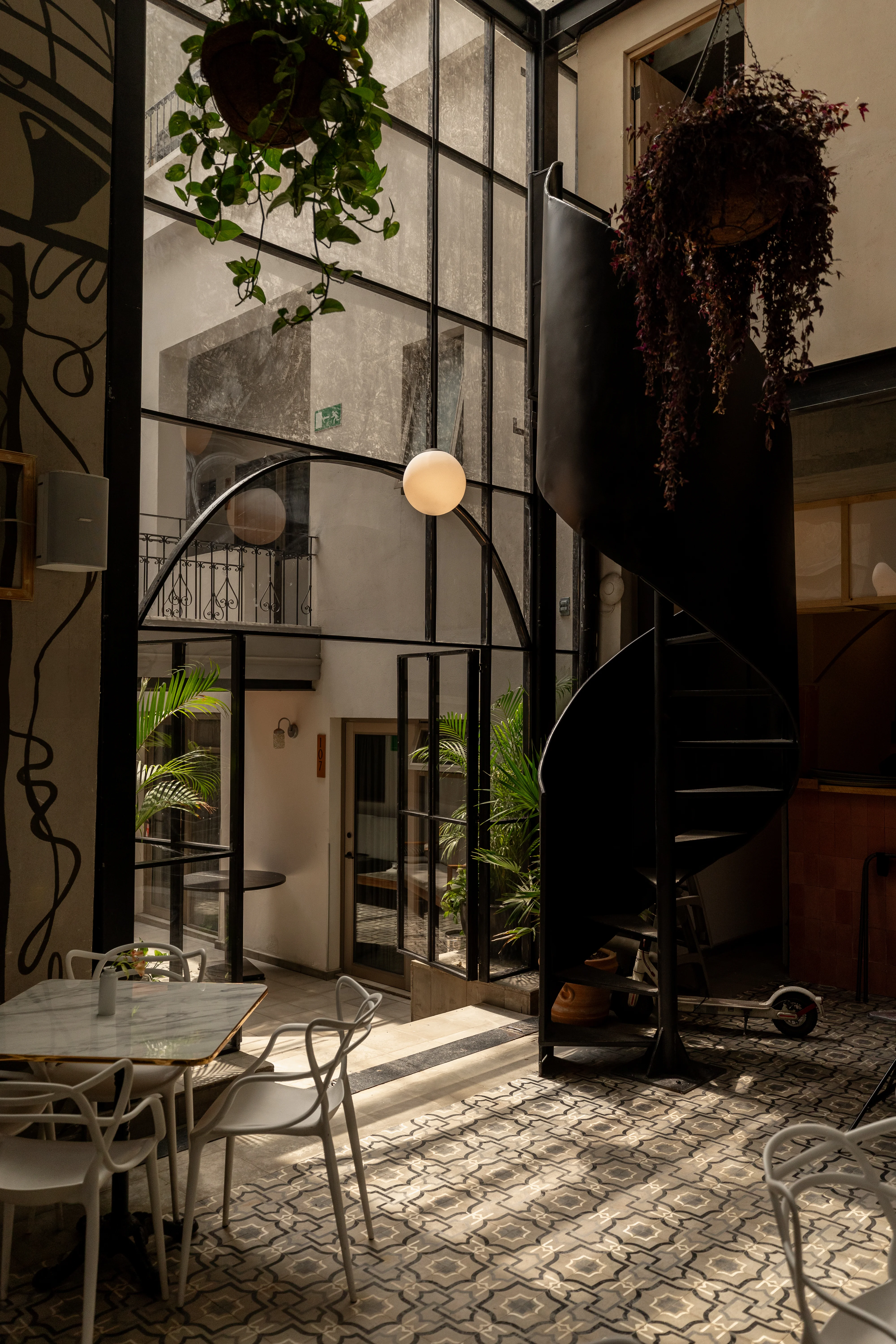 Escalera interior de Tosta